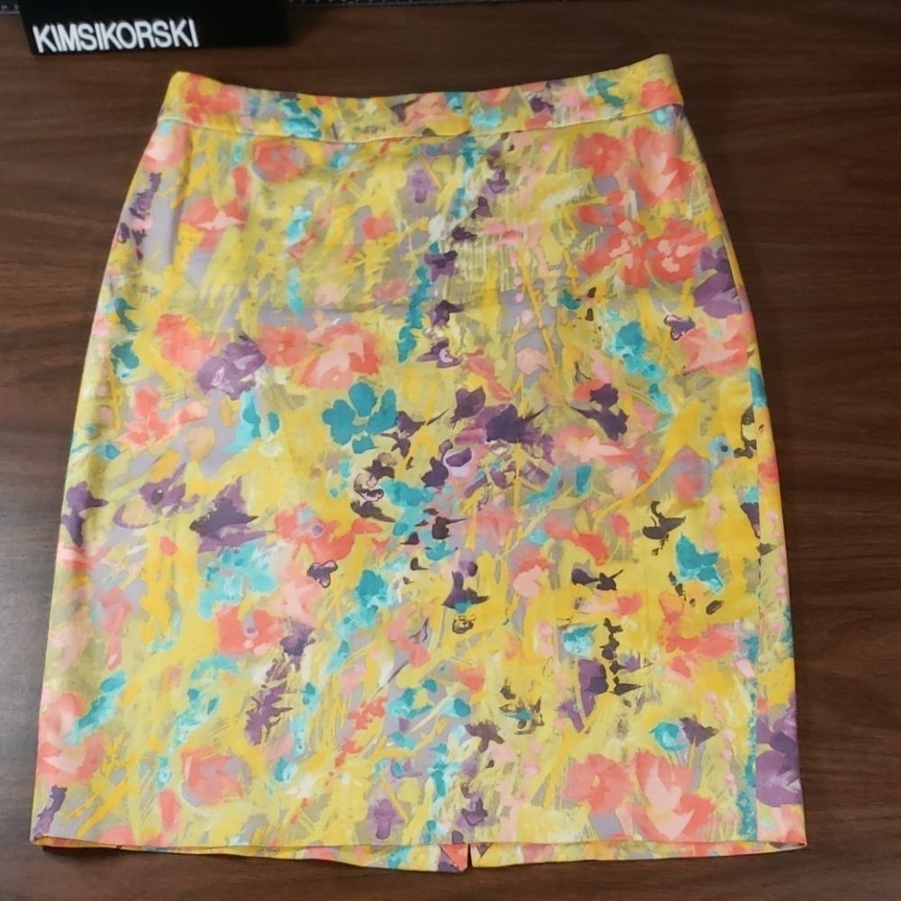 J. Crew Watercolor Yellow Floral Pencil‎ Skirt 2